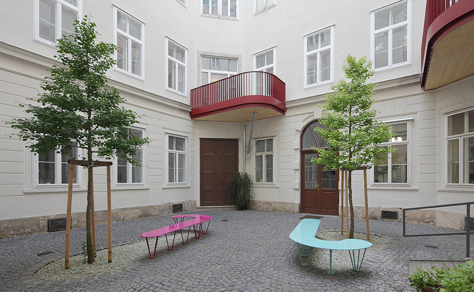 Sockelsanierung und Innenhofgestaltung Altbau