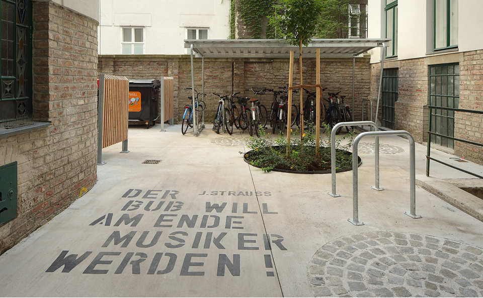 Zitat Johanns Strauss Vater im Innenhof