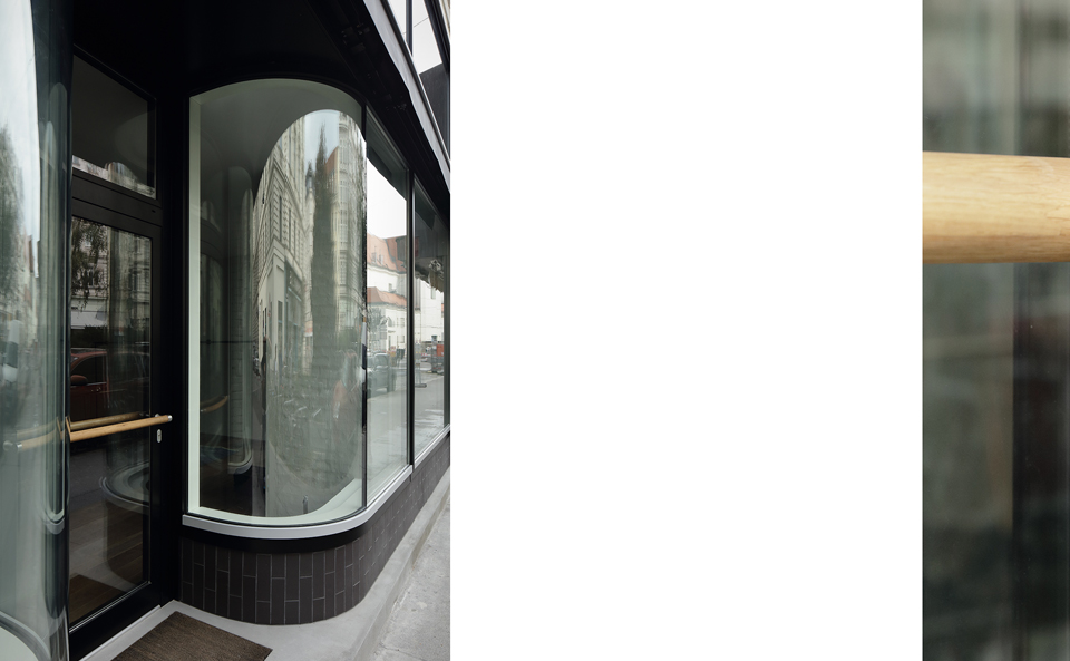 Geschwungenen Glasfenster - Schaufenster